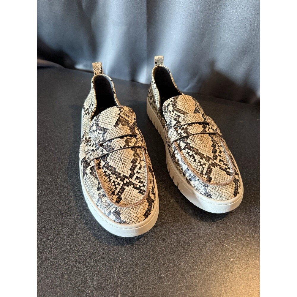 Vionic Uptown Loafer Ivory Snake Print Women’s 10.5 mob wife maximalist casual